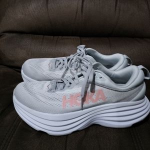 Women's Hoka Bondi 8 Size 6.5